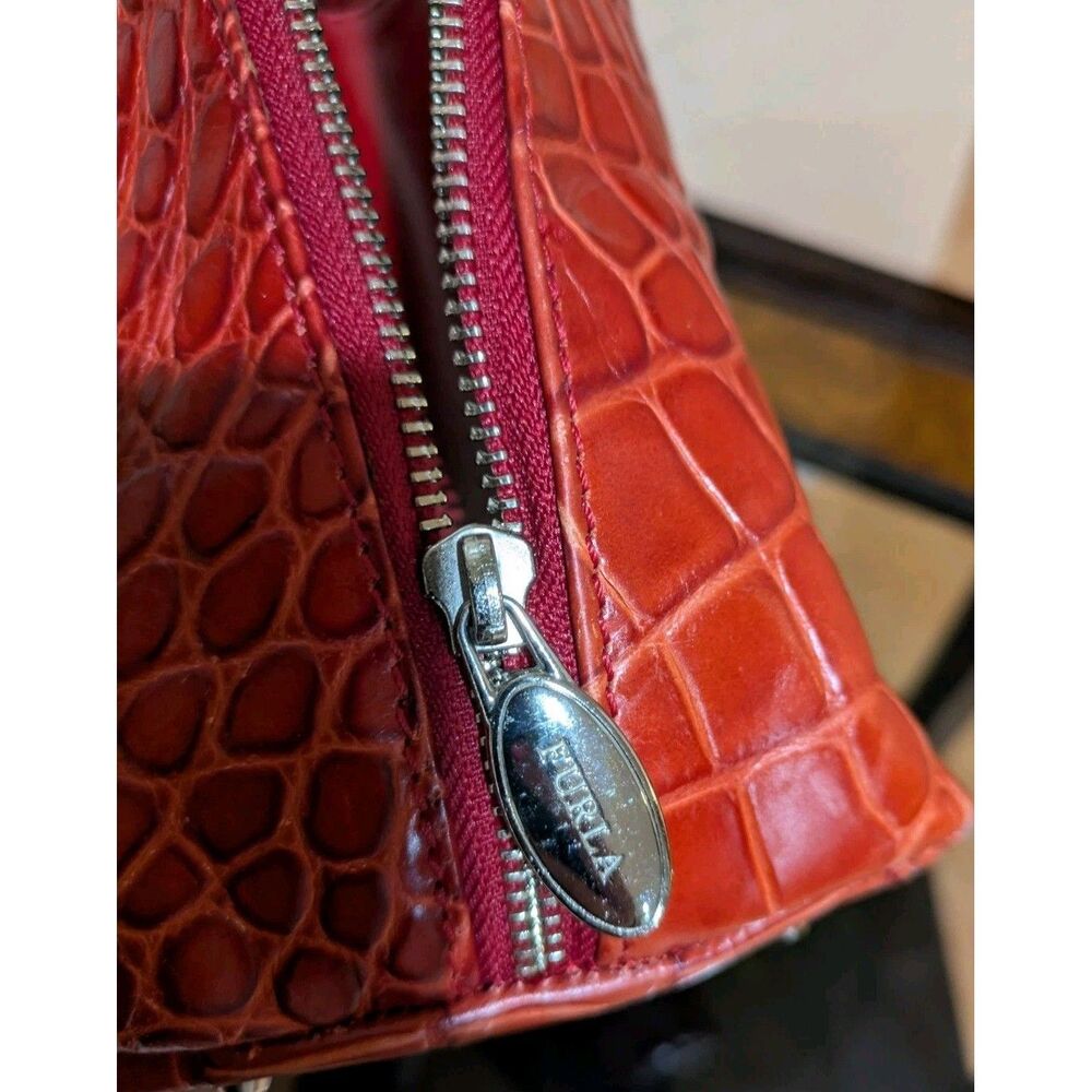 Furla Made In Italy Red Leather Alligator Handbag - Picture 7 of 10